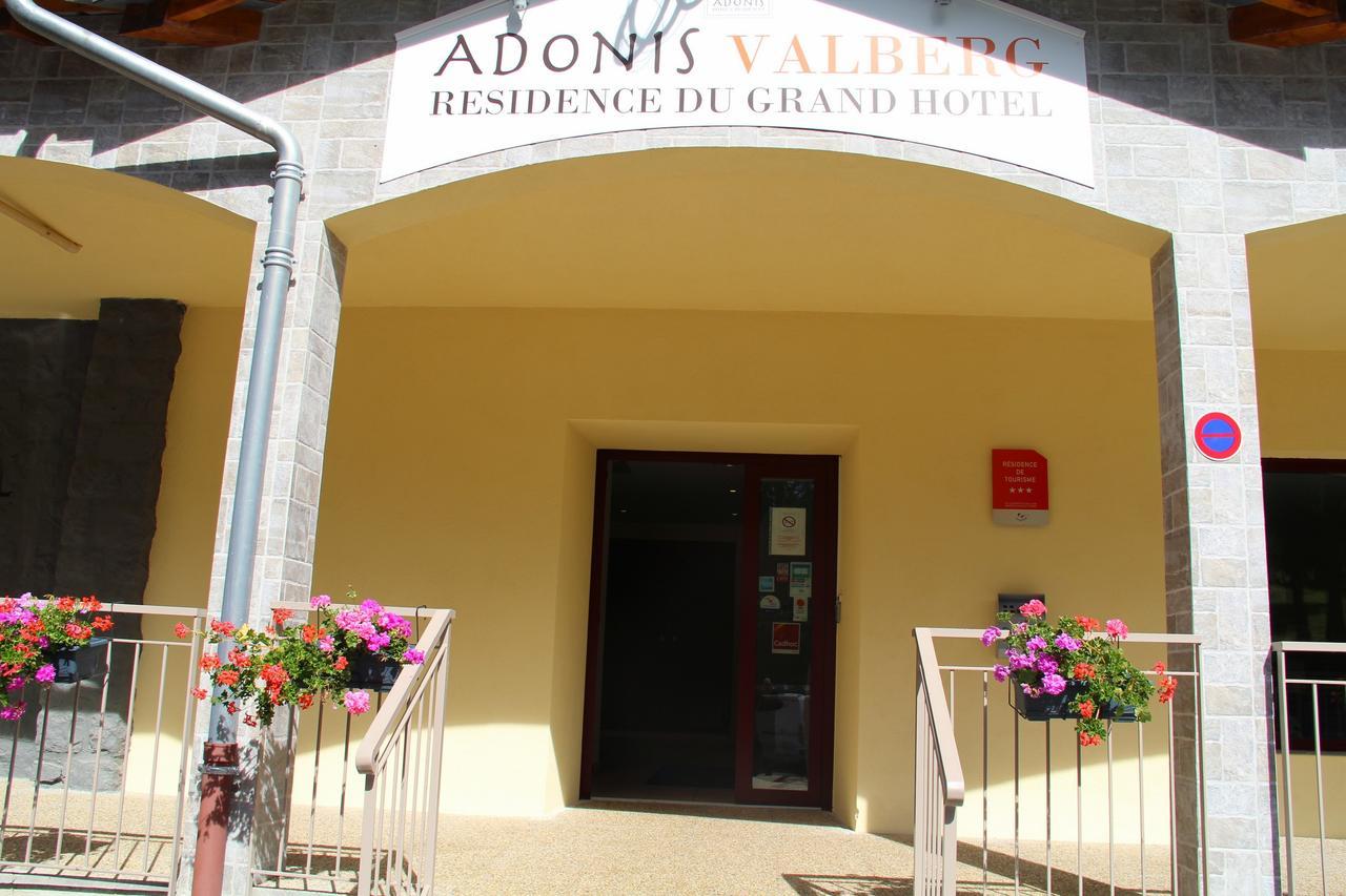 Adonis Valberg Buitenkant foto